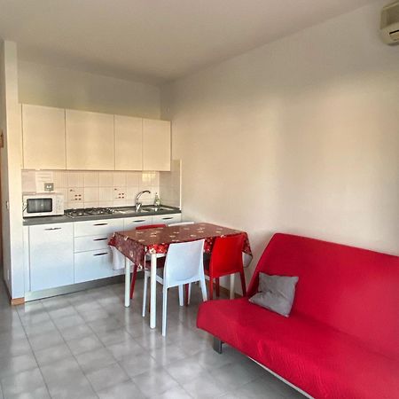 Grazioso Appartamento N 76 A 100Mt Dal Mare Bibione Buitenkant foto