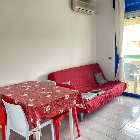 Grazioso Appartamento N 76 A 100Mt Dal Mare Bibione Buitenkant foto