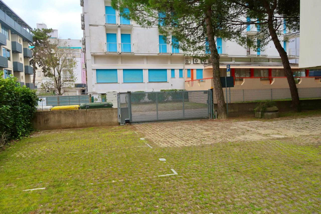 Grazioso Appartamento N 76 A 100Mt Dal Mare Bibione Buitenkant foto