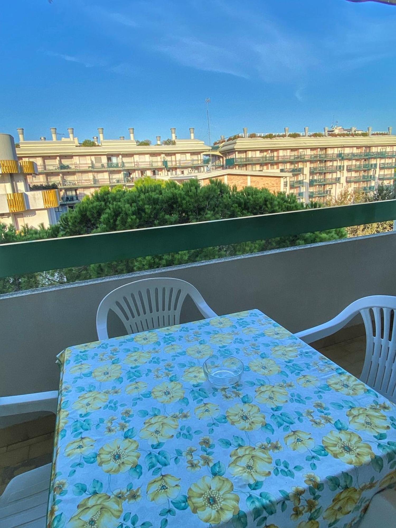 Grazioso Appartamento N 76 A 100Mt Dal Mare Bibione Buitenkant foto