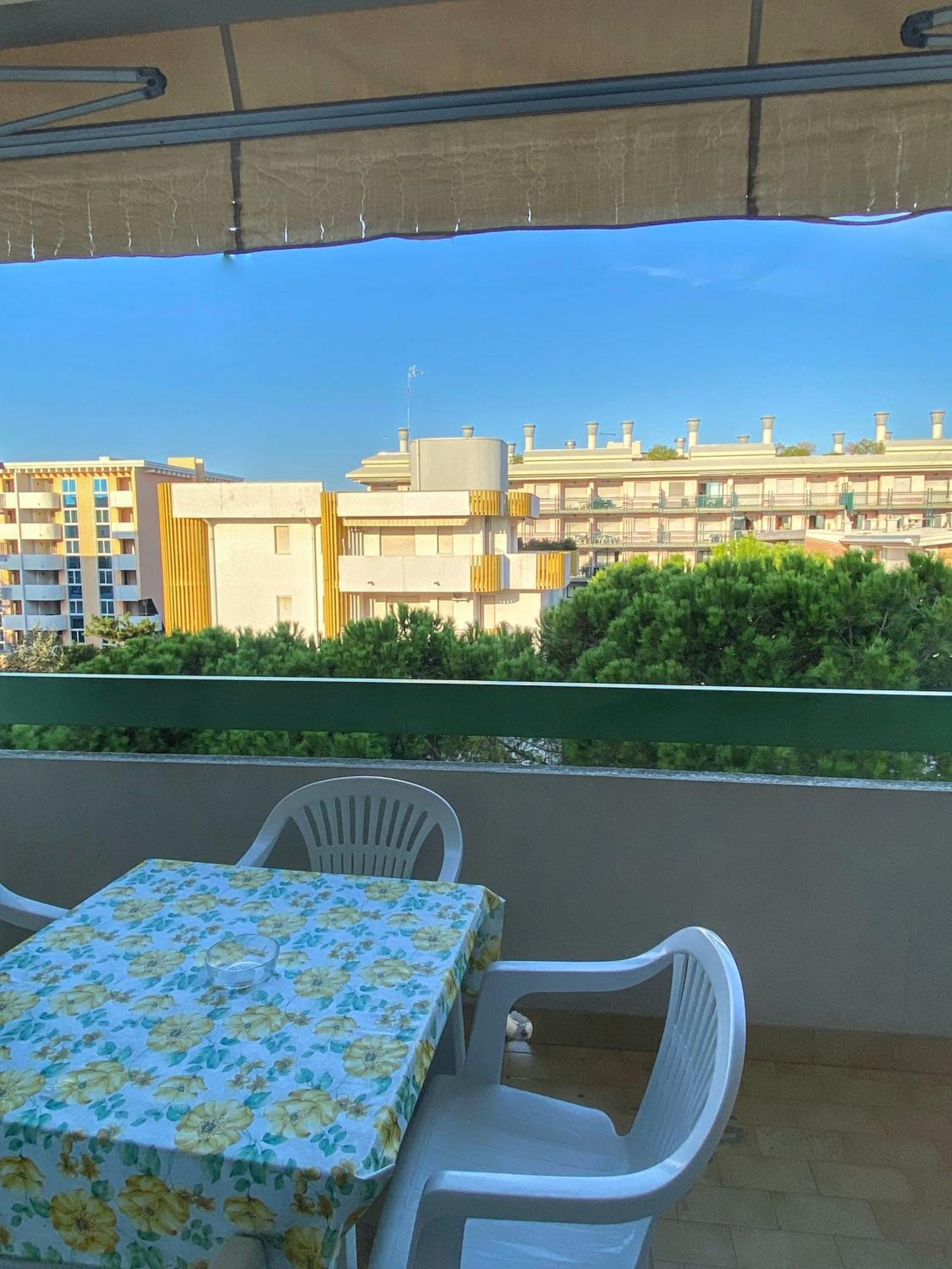 Grazioso Appartamento N 76 A 100Mt Dal Mare Bibione Buitenkant foto