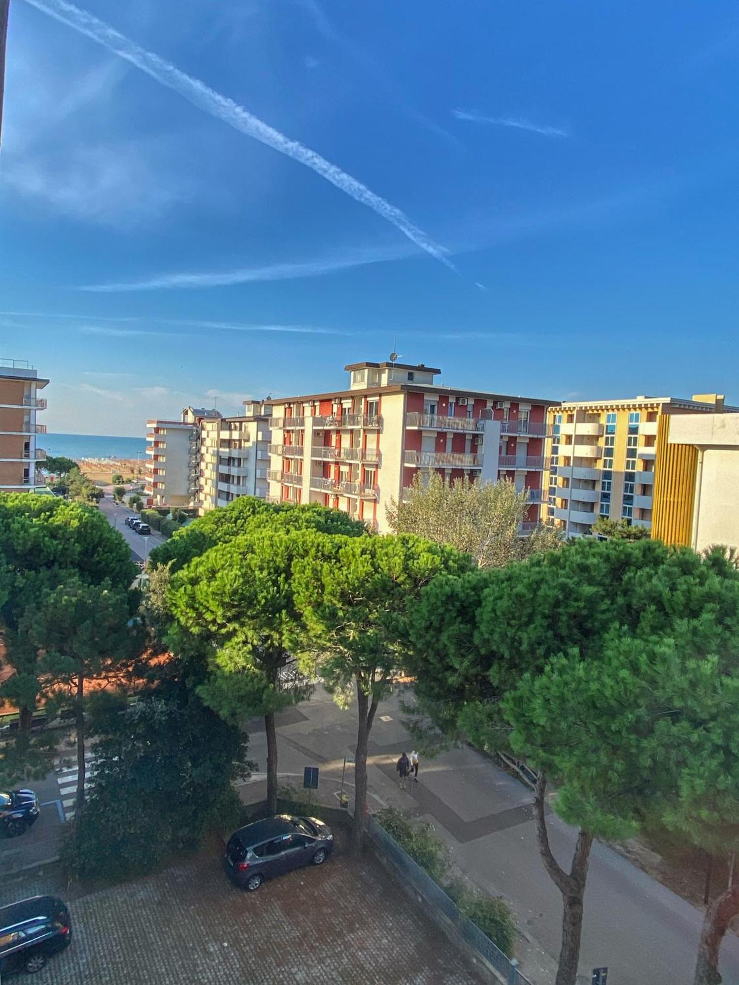 Grazioso Appartamento N 76 A 100Mt Dal Mare Bibione Buitenkant foto