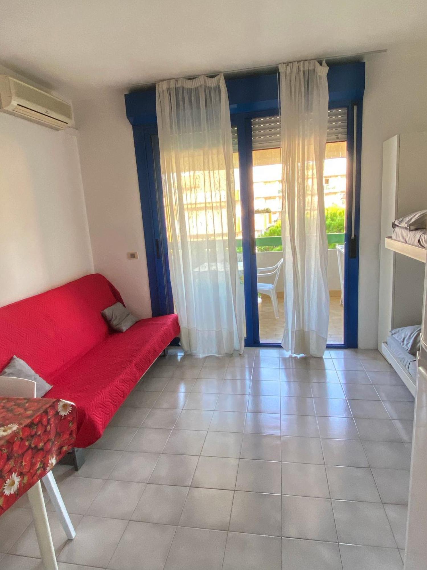 Grazioso Appartamento N 76 A 100Mt Dal Mare Bibione Buitenkant foto