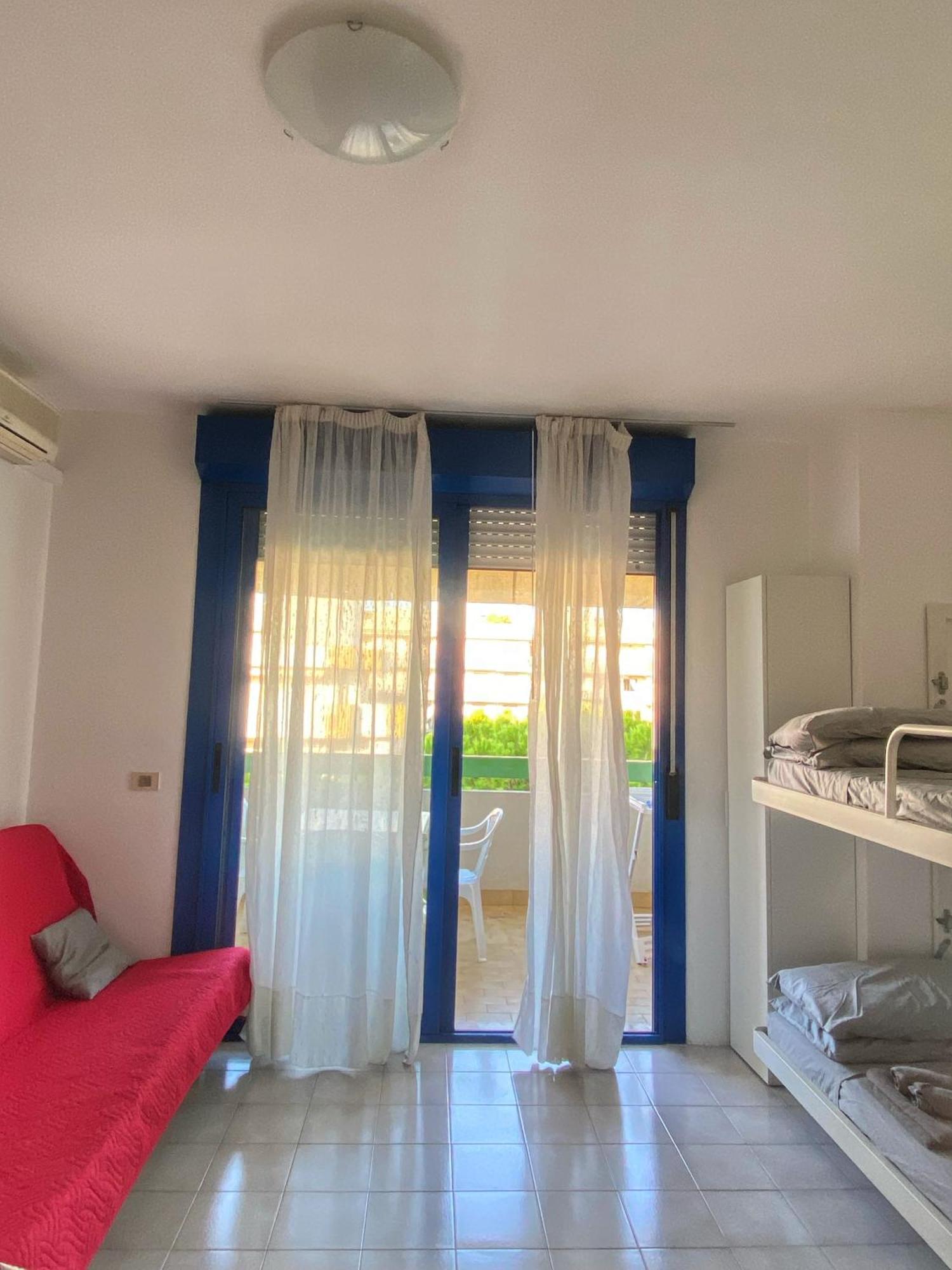 Grazioso Appartamento N 76 A 100Mt Dal Mare Bibione Buitenkant foto
