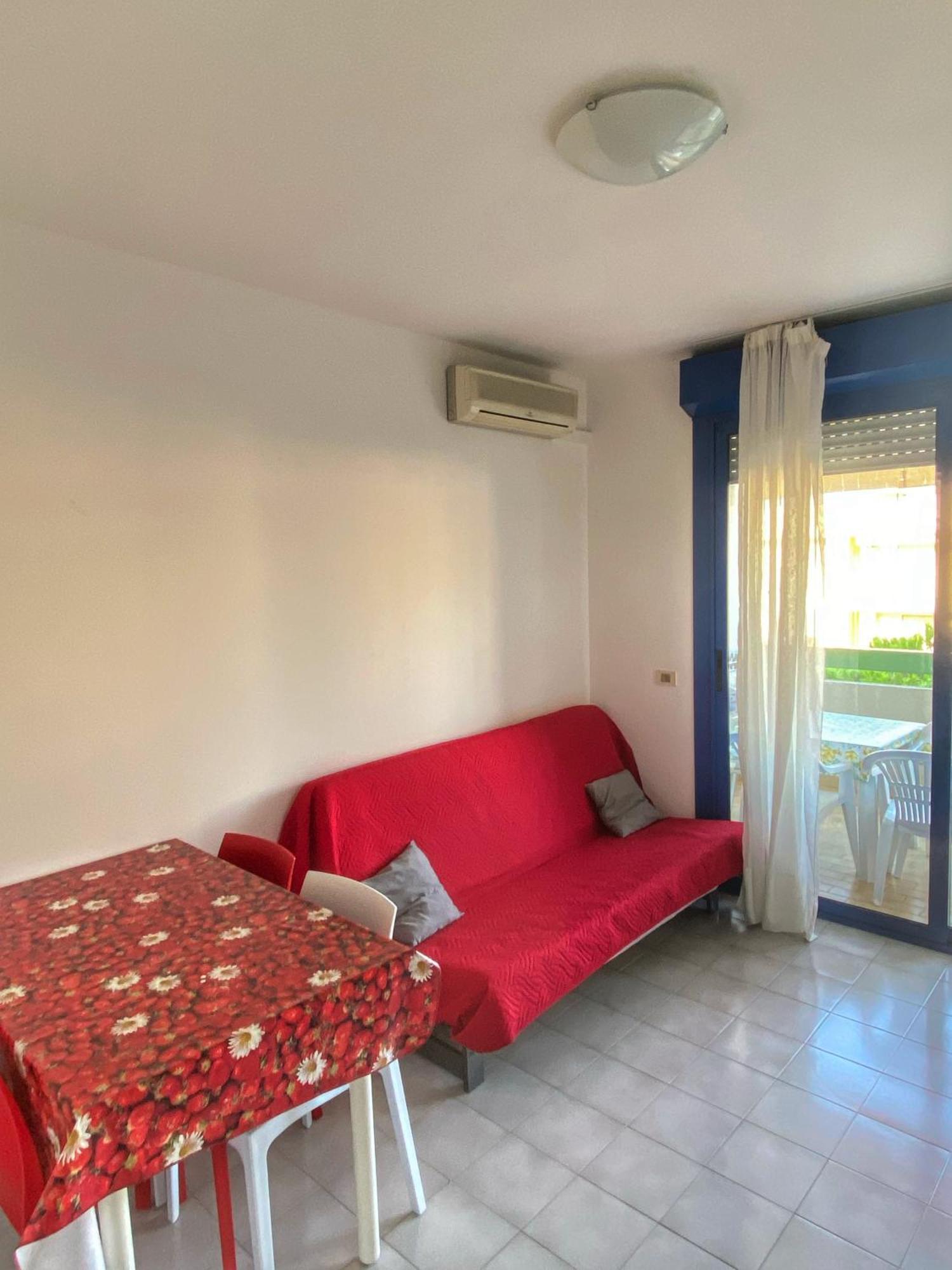 Grazioso Appartamento N 76 A 100Mt Dal Mare Bibione Buitenkant foto