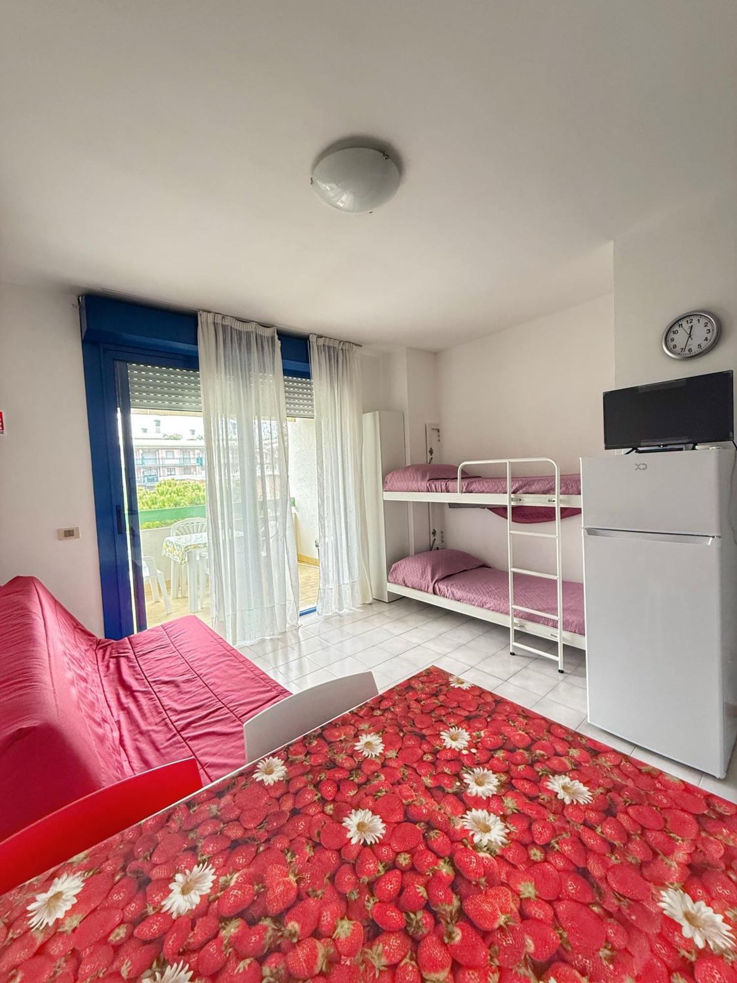 Grazioso Appartamento N 76 A 100Mt Dal Mare Bibione Buitenkant foto
